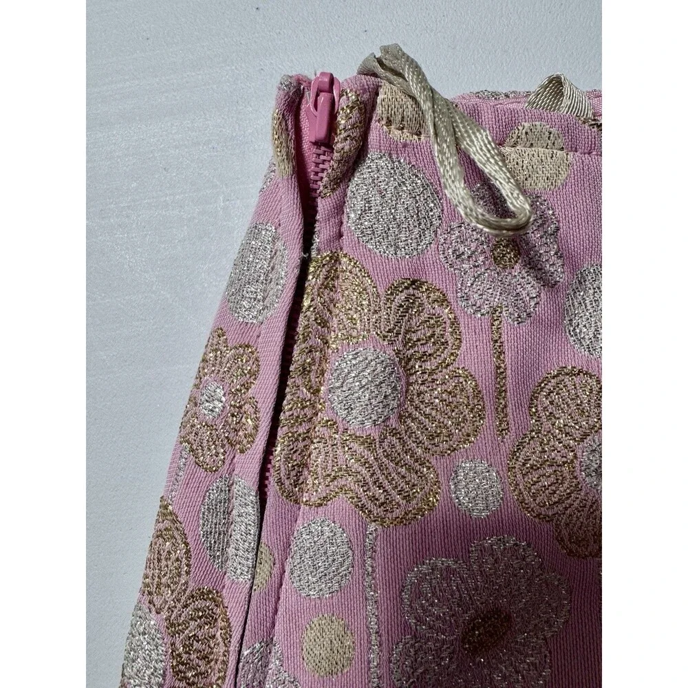 *Vintage 1970s Quilted Gold And Silver Flowers Embroidered Pink Maxi Skirt Small